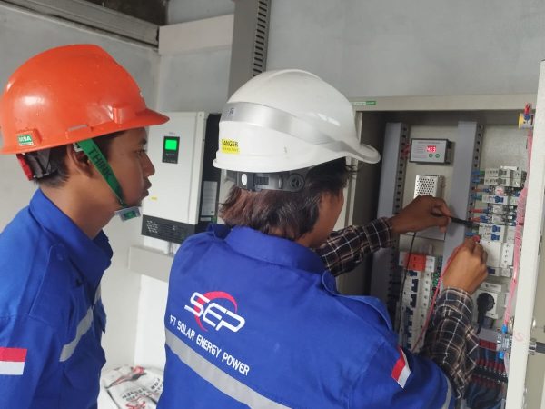 Instalasi Ruko Bisnis Hybrid 10kW